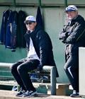 二岡氏、社会人監督として初練習