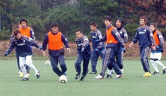 カターレ必勝期す　７日、岐阜で開幕戦