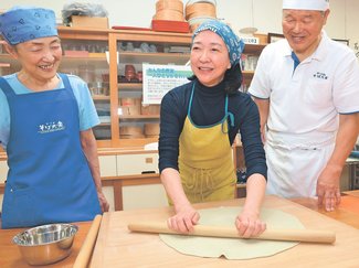 紺野さんがやってみた（７）そば打ち体験<br />八尾ゆめの森ゆうゆう館（富山市八尾町下笹原）