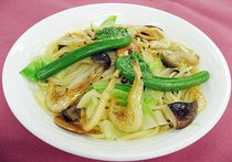 シロエビと野菜のペペロンチーノ