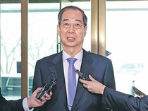 韓国首相の弾劾棄却　大統領代行に復帰、戒厳令に積極関与認めず