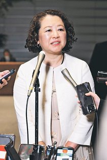 関税克服協力呼びかけ　政労会見で首相