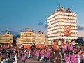 「イヤサー」港町熱く 射水で新湊曳山まつり、 絢爛豪華13基巡行