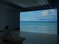 赤い風船は祈り／キュンチョメ 《ため息で浮かぶ》【黒部市美術館・art report（13）】