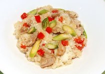 鶏モモ肉、アスパラ、赤パプリカのリゾット