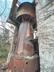 ニシン釜工場跡を遺産に　高岡の「旧富田宗治郎鋳造所」　「溶解炉の保存を」有志らが機運