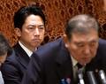 小泉農相「今まで見立て誤った」