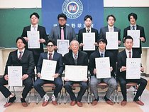 滑川大会５月２４日開幕　北日本新聞朝間野球　市野球協会長に岡田さん