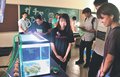 魚の特徴や生態説明　魚津高文化祭、移動水族館 続々来場