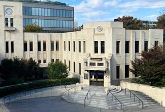 【ぷらっとＴＯＫＹＯ】目の前に迫る戦争の歴史　市ケ谷、東京裁判の講堂