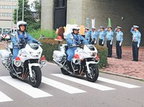 歩行者優先、官民一丸で　県警などがキャンペーン、キャラグッズ・啓発動画