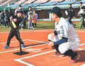 青空の下、スポーツ体験　富山でボールパークフェス
