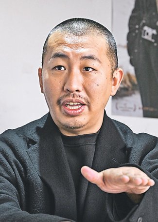 けさの人<br />スイスのロカルノ映画祭で最高賞に輝いた監督の三宅唱（みやけ・しょう）さん