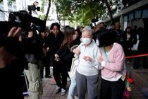 必需品取りに一時帰宅許可、香港