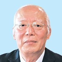 委員長に島崎さん　県洋画連盟