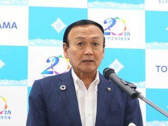 市発展に貢献した8氏を特別功労者に 富山市、19日の合併20周年記念式で表彰
