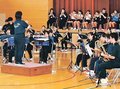 中学生とすてきな合奏　射水・中太閤山小「ちいき塾」、講師は小杉南中吹奏楽部