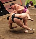 朝乃山 取り直し制し９連勝　７月場所９日目