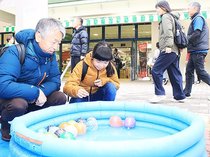 峡谷の新緑と縁日ブース満喫　宇奈月駅で春のファミリーフェスタ