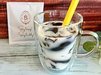 おひとり分だから気軽に！ドリップバッグで作るコーヒーゼリー【休日のレシピ（104）】