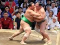 朝乃山、北勝富士下し２連勝　大相撲名古屋場所２日目