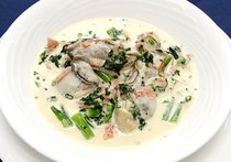 カキ貝の軽いクリーム煮