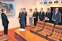 黒部市長「パワハラ」アンケート、正当性調査を　市長支持会派・市議要求