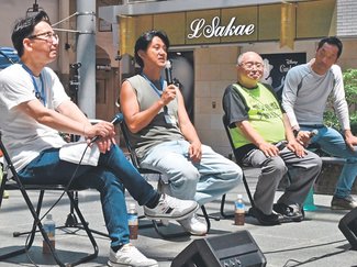 被災地を歌声でエール　富山で「楽屋姫」チャリティー公演