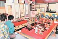 ひな人形「重伝建」彩る　高岡・山町筋でまつり始まる