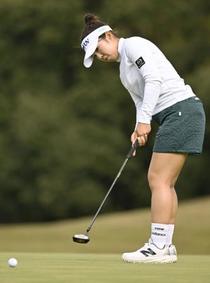 山下美夢有と畑岡奈紗が首位