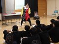 富山・楡原中生、尊重し合う心考える　河除さん（南砺）、一人芝居と講演会