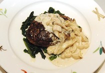 ぜいたくハンバーグきのこクリームソース