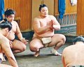 朝乃山 初日は大奄美と　大相撲初場所