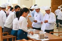 ミャンマー新議会招集