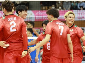 イケメン選手ずらり、５４００人が熱狂、バレー男子日本代表に「黄色い声」