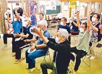 強いぞ大関の貫禄だ　朝乃山が白星発進　呉羽地区住民ら歓喜