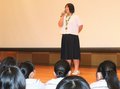 「世界一は応援のおかげ」　Ｕ１５女子ソフトボール代表高原さん（滑川・早月中２）学校で報告