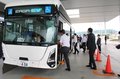 低床ＥＶバス、乗り心地確認　富山いすゞ自動車が試乗会