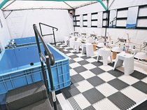 入浴は健康維持の要　自治体、工事費重く 民間との連携探る