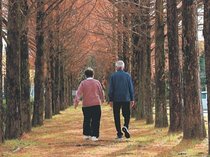 よろずご指南 生き方アドバイス<br />父との別れを悔やむ夫 どう接すれば？