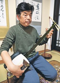 ＜私の相棒＞１５　三味線<br />県民謡越中八尾おわら保存会演技指導部長の城岸司さん（６２）富山市