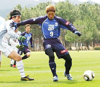 元日本代表の点取り屋　ＦＷ・黒部