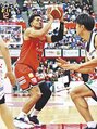 富山-横浜 第4Q、シュートを狙う富山のマーフィーJr.