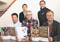 八尾曳山（富山）の歴史１冊に、彫刻や修繕まとめる　保存会が冊子作製、０７年から調査