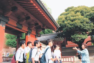 古里との絆これからも　東京富山県人婦人会９０周年、民踊・勉強会など多彩な交流