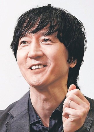 けさの人<br />初の自伝エッセーを出版した作曲家の小野貴光（おの・たかみつ）さん