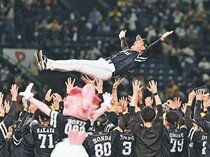タカ４勝１敗、５年ぶり日本一　プロ野球日本シリーズ第５戦