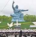 平和祈念式典で「クスノキ」合唱