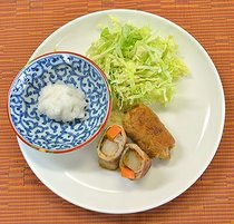 餅とキムチの豚肉巻き