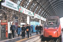 チャオ／ミラノ五輪・本紙記者ルポ<br />空港・駅は五輪ムード一色